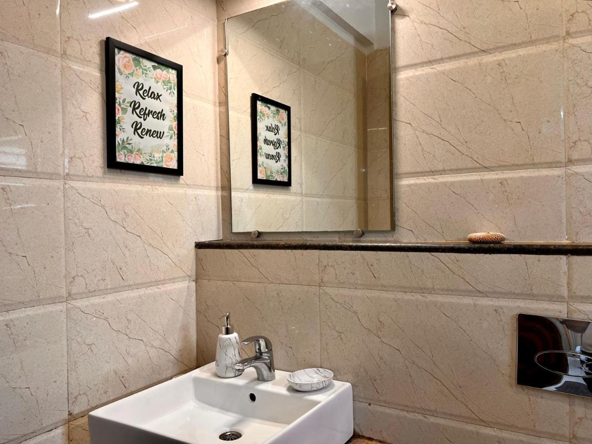 Luxurious Nirvana Apartments 瓦加托 外观 照片
