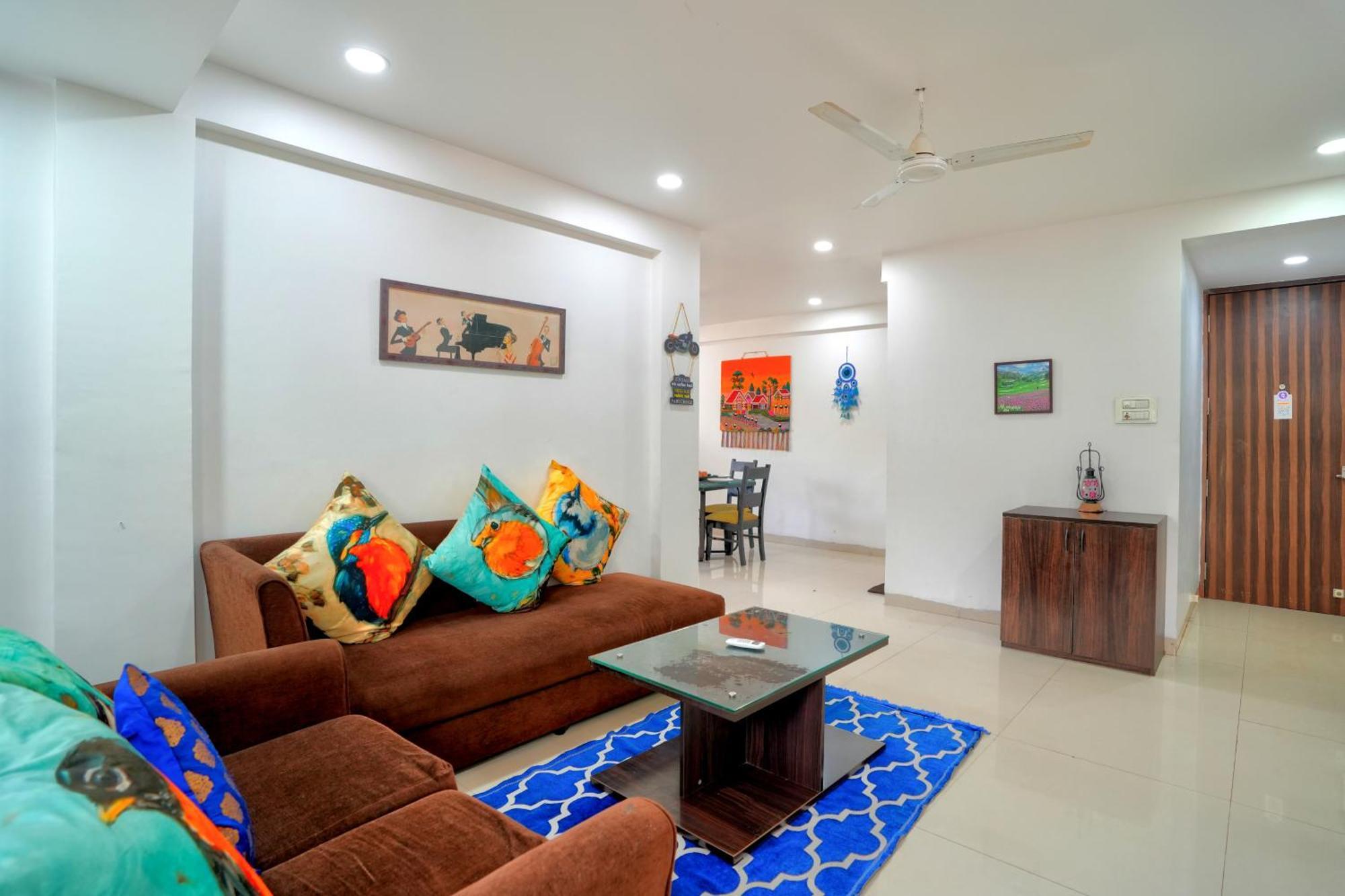 Luxurious Nirvana Apartments 瓦加托 外观 照片