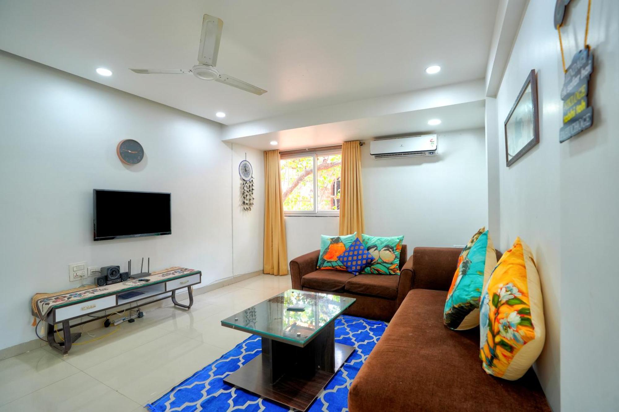 Luxurious Nirvana Apartments 瓦加托 外观 照片